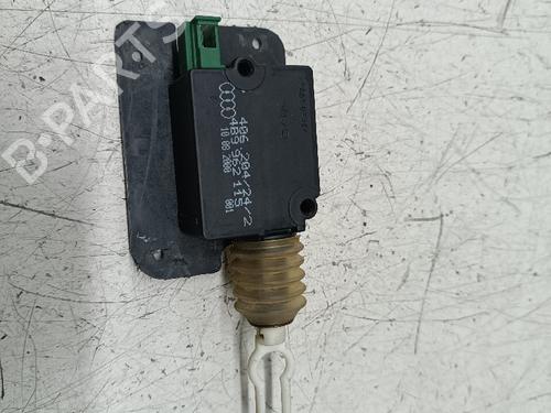 Fechadura da mala AUDI A3 (8L1) 1.9 TDI (110 hp) 17282573