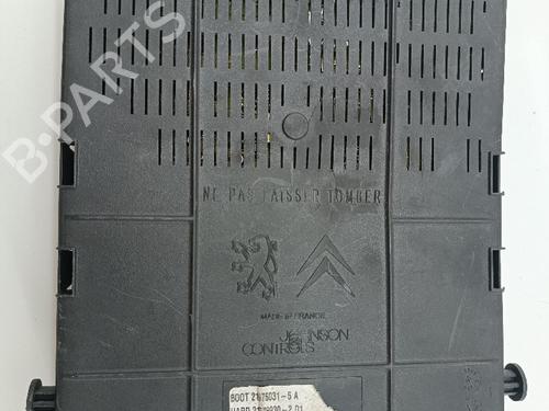 Fuse box CITROËN C5 III (RD_) | BP18117575E1