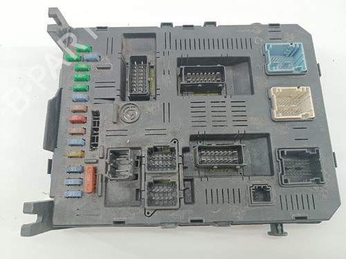 Used Fuse box CITROËN C5 III (RD_) [2008-2017]  18117575