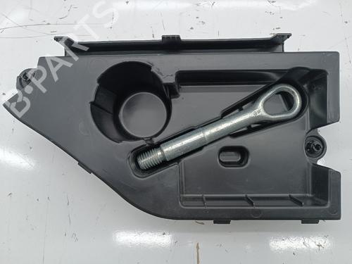Used Jack Kit Jack Kit MERCEDES-BENZ CLA Shooting Brake (X117) CLA 200 CDI / d (117.908) (136 hp) 18651877 18651877