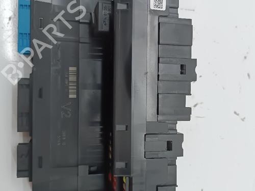 Used Fuse box BMW 5 (F10) 520 d (184 hp) 18652149