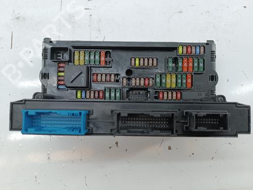 Fuse box BMW 5 (F10) 520 d | BP18652149E1