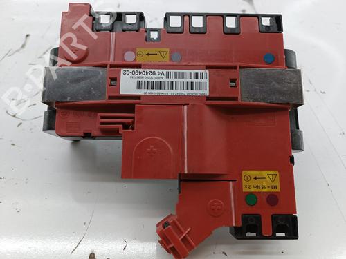 Used Fuse box BMW 5 (F10) 520 d (184 hp) 18652189