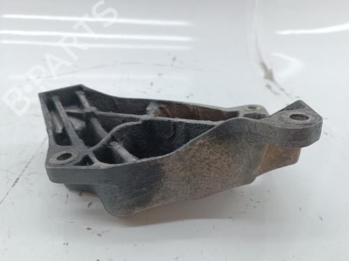 Używane Poduszka silnika BMW 5 (F10) 520 d (184 hp) 18652331