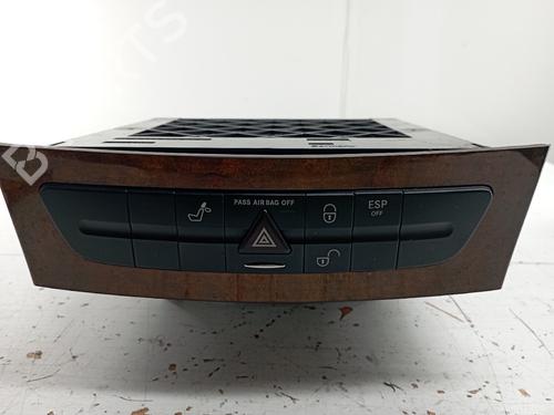 Used Switch MERCEDES-BENZ E-CLASS (W211) [2002-2009]  19101066