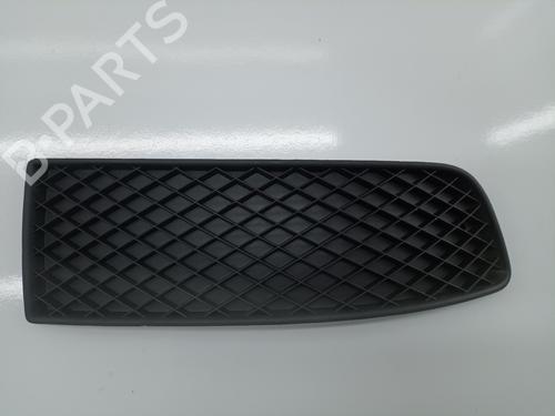 Used Grille VW POLO (6N2) [1999-2001]  19102263