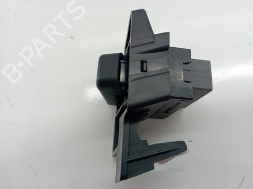 Switch MITSUBISHI GRANDIS (NA_W) | BP19181379I30