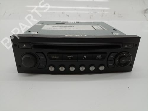 Radio CITROËN C4 I (LC_) 1.6 HDi (90 hp) 19521813