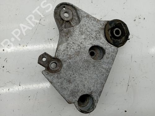 Used Engine mount RENAULT LAGUNA II Grandtour (KG0/1_) 1.9 dCi (KG0G) (120 hp) 19522238