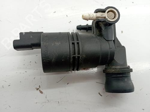 Used Washer pump Washer pump RENAULT LAGUNA II Grandtour (KG0/1_) 1.9 dCi (KG0G) (120 hp) 19522271 19522271