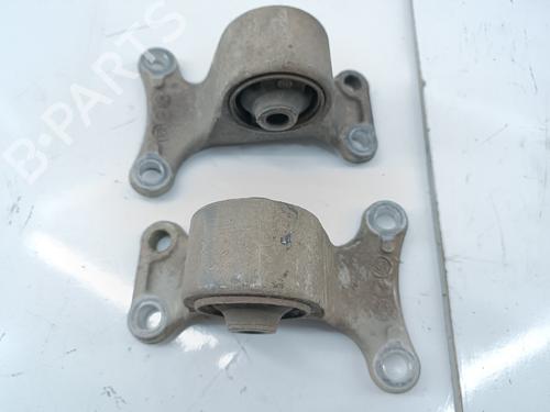 right-rear-suspension-arm-peugeot-406-break-8ef-1996-1997-1998-1999-2000-2001-2002-2003-2004-19724720 main image