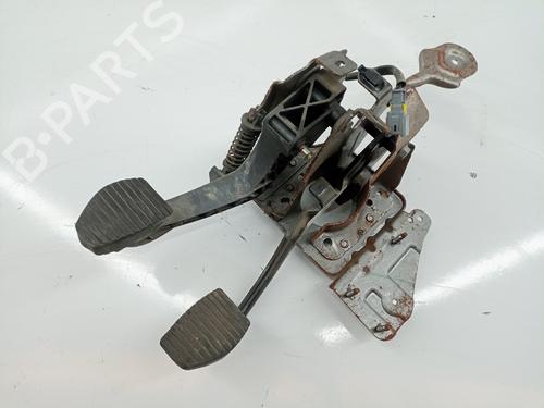 Used Pedal PEUGEOT 308 I (4A_, 4C_) 1.6 HDi (90 hp) 19779870