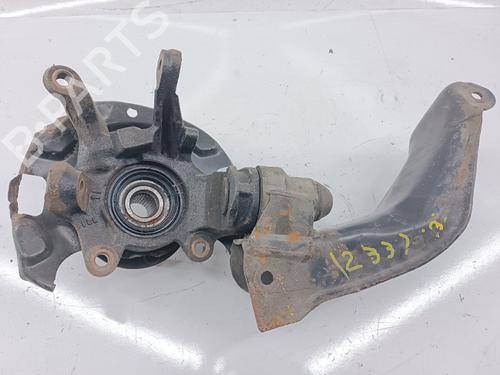 Used Left front steering knuckle NISSAN PRIMERA (P10) [1990-1996]  17290100
