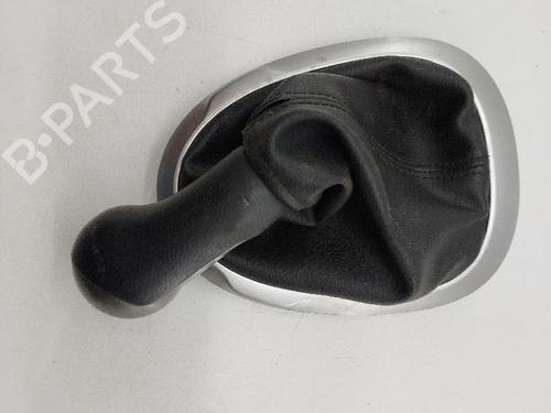 Used Shift knob NISSAN JUKE (F15) [2010-2019]  21556403