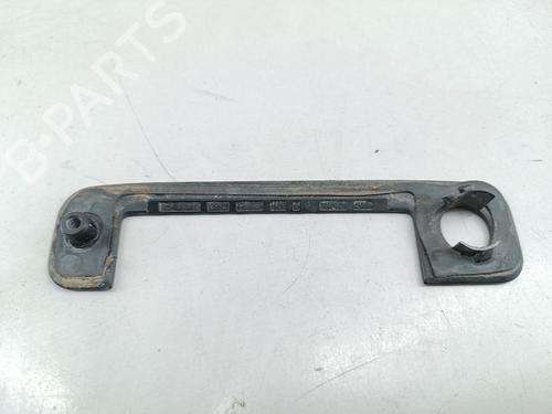 other-audi-a3-8l1-16-de-puxador-frente-direito-1996-1997-1998-1999-2000-2001-2002-2003-2004-2005-2006-22355247 main image