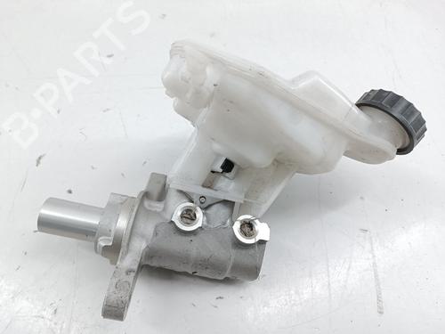 Used Brake master cylinder PEUGEOT 3008 II SUV (MC_, MR_, MJ_, M4_) [2016-2025]  22567929