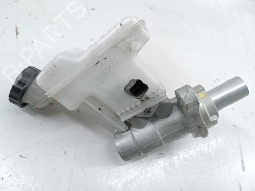 Brake master cylinder PEUGEOT 3008 II SUV (MC_, MR_, MJ_, M4_)  | BP22567929M77