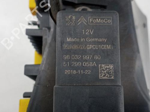 Fuse box PEUGEOT 3008 II SUV (MC_, MR_, MJ_, M4_)  | BP22567935E1 