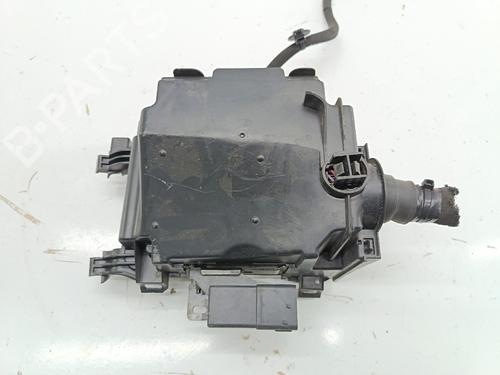 Fuse box PEUGEOT 308 II (LB_, LP_, LW_, LH_, L3_)  | BP22602744E1