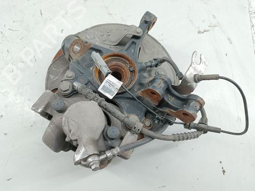 Used Left front steering knuckle PEUGEOT 3008 II SUV (MC_, MR_, MJ_, M4_) [2016-2025]  22605162