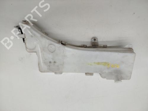 Used Windscreen washer tank PEUGEOT 3008 II SUV (MC_, MR_, MJ_, M4_) 1.5 BlueHDi 130 (131 hp) 22619795