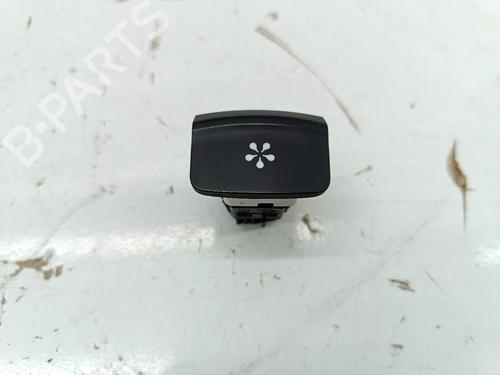 Used Switch RENAULT MEGANE IV Grandtour (K9A/M/N_) [2016-2025]  22700577