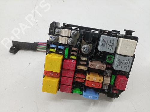 Used Fuse box PEUGEOT 3008 II SUV (MC_, MR_, MJ_, M4_) [2016-2025]  22700833