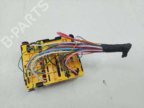 Fuse box PEUGEOT 3008 II SUV (MC_, MR_, MJ_, M4_) | BP22700833E1
