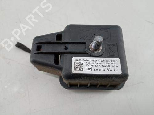Used Electronic module SEAT IBIZA IV SC (6J1, 6P5) [2008-2018]  22778401