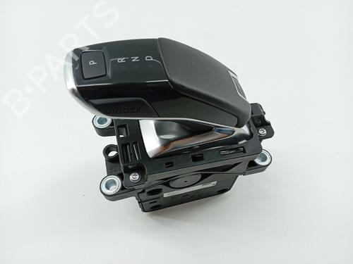 Used Gear lever PEUGEOT 3008 II SUV (MC_, MR_, MJ_, M4_) 1.2 THP/ PureTech 130 (MRHNSM, MRHNSU, MRHNSJ, MRHNYW,... (131 hp) 25794576