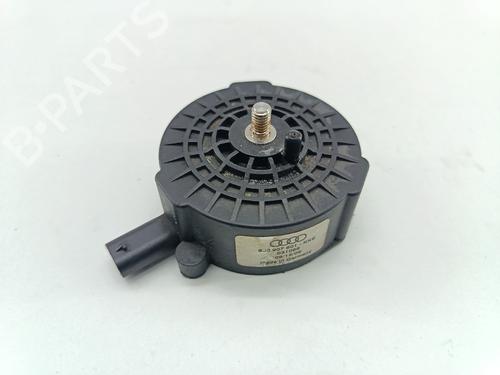 Used Electronic module VW GOLF VI (5K1) 2.0 TDI (110 hp) 23196685