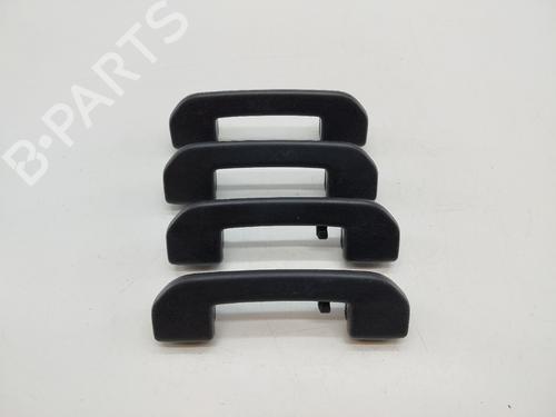 Used Front left interior door handle Front left interior door handle PEUGEOT 3008 II SUV (MC_, MR_, MJ_, M4_) [2016-2026] 23231935 23231935