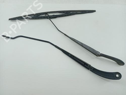 Used Front windshield wiper arm RENAULT MEGANE II Estate (KM0/1_) 1.5 dCi (KM0F, KM0T, KM2B) (82 hp) 23528695