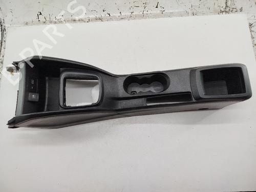 Armrest / Center console FIAT TIPO Saloon (356_, 357_) 1.3 D (356SXB1A, 356SXH1A, 356SXD1A) | BP31253636I20 