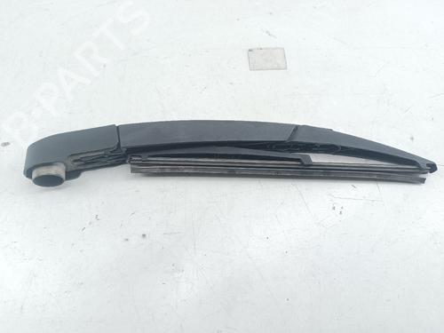 Used Rear windshield wiper arm Rear windshield wiper arm FIAT TIPO Saloon (356_, 357_) 1.3 D (356SXB1A, 356SXH1A, 356SXD1A) (95 hp) 30106411 30106411
