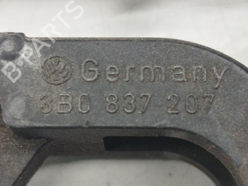 Rear left exterior door handle VW GOLF VI (5K1) | BP23867865C130