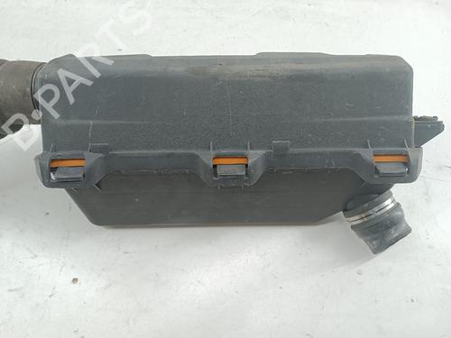 Used Air filter box FIAT PUNTO (176_) 1.2 16V (86 hp) 23895105