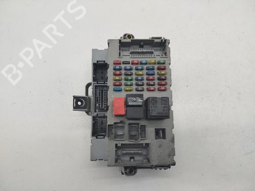 Fuse box FIAT PUNTO (188_) 1.2 16V 80 (188.233, .235, .253, .255, .333, .353, .639,... | BP24177189E1