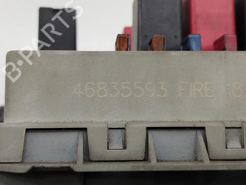 Skrzynka bezpieczników FIAT PUNTO (188_) 1.2 60 (188.030, .050, .130, .150, .230, .250) | BP24244101E1 