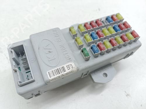 Fuse box KIA SORENTO I (JC)  | BP24477924E1 