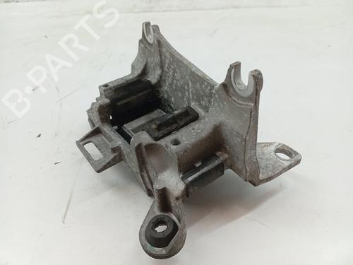 Engine mount RENAULT MEGANE III Grandtour (KZ0/1) 1.5 dCi (KZ09, KZ0D, KZ1G, KZ29, KZ14, KZ1W, KZ10, KZ1F,... | BP24613427M89 
