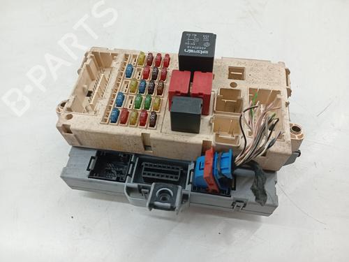 Caja reles / fusibles FIAT PUNTO (188_) 1.2 60 (188.030, .050, .130, .150, .230, .250) (60 hp) 24977581