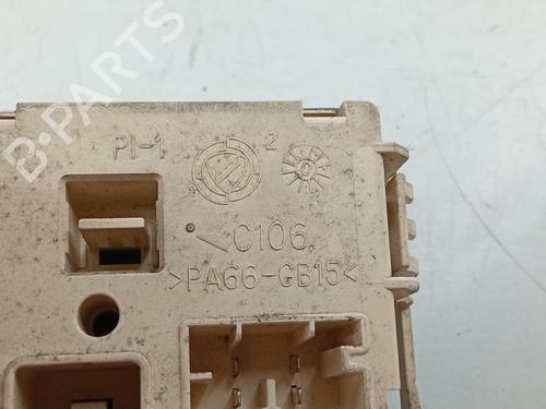 Caja reles / fusibles FIAT PUNTO (188_) 1.2 60 (188.030, .050, .130, .150, .230, .250) | BP24977581E1 