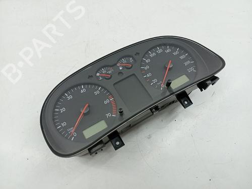 Kombiinstrument VW GOLF IV (1J1) 1.4 16V (75 hp) 25003780