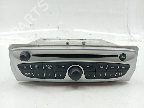 Used Radio RENAULT MEGANE III Grandtour (KZ0/1) 1.5 dCi (KZ09, KZ0D, KZ1G, KZ29, KZ14, KZ1W, KZ10, KZ1F,... (110 hp) 25740004