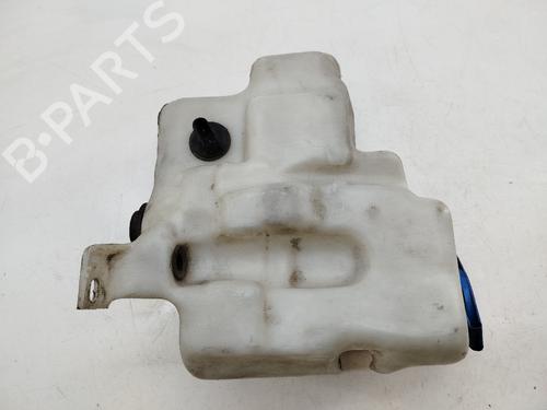 Windscreen washer tank VW GOLF IV (1J1) 1.4 16V | BP25747704C113