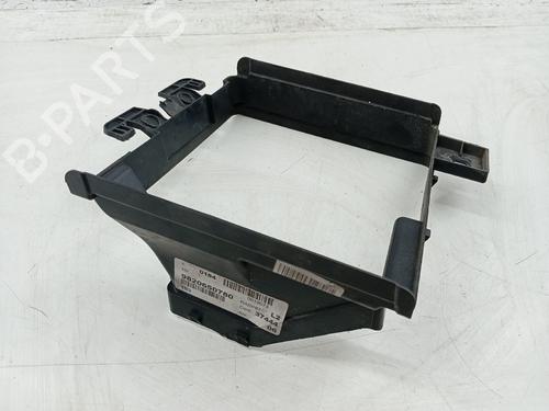 Used Other PEUGEOT 3008 II SUV (MC_, MR_, MJ_, M4_) 1.2 THP/ PureTech 130 (MRHNSM, MRHNSU, MRHNSJ, MRHNYW,... (131 hp) 25873396