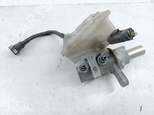 Used Brake master cylinder CITROËN C4 I (LC_) [2004-2014]  26129077