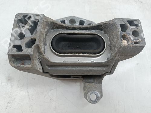 Used Engine mount OPEL VECTRA C Estate (Z02) [2003-2009]  26176474