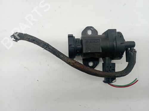 Used Vacuum pump BMW 6 (E63) 635 d (286 hp) 26428656